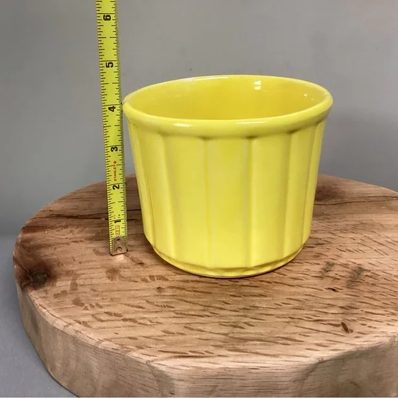 🟡 Vintage - McCoy Floraline Brilliant Yellow Planter / Pot - Circa 1960s - Rare - Picture 12 of 16